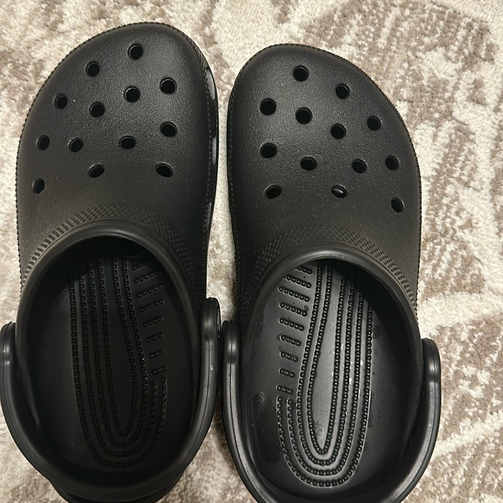 BRAND NEW CROCS